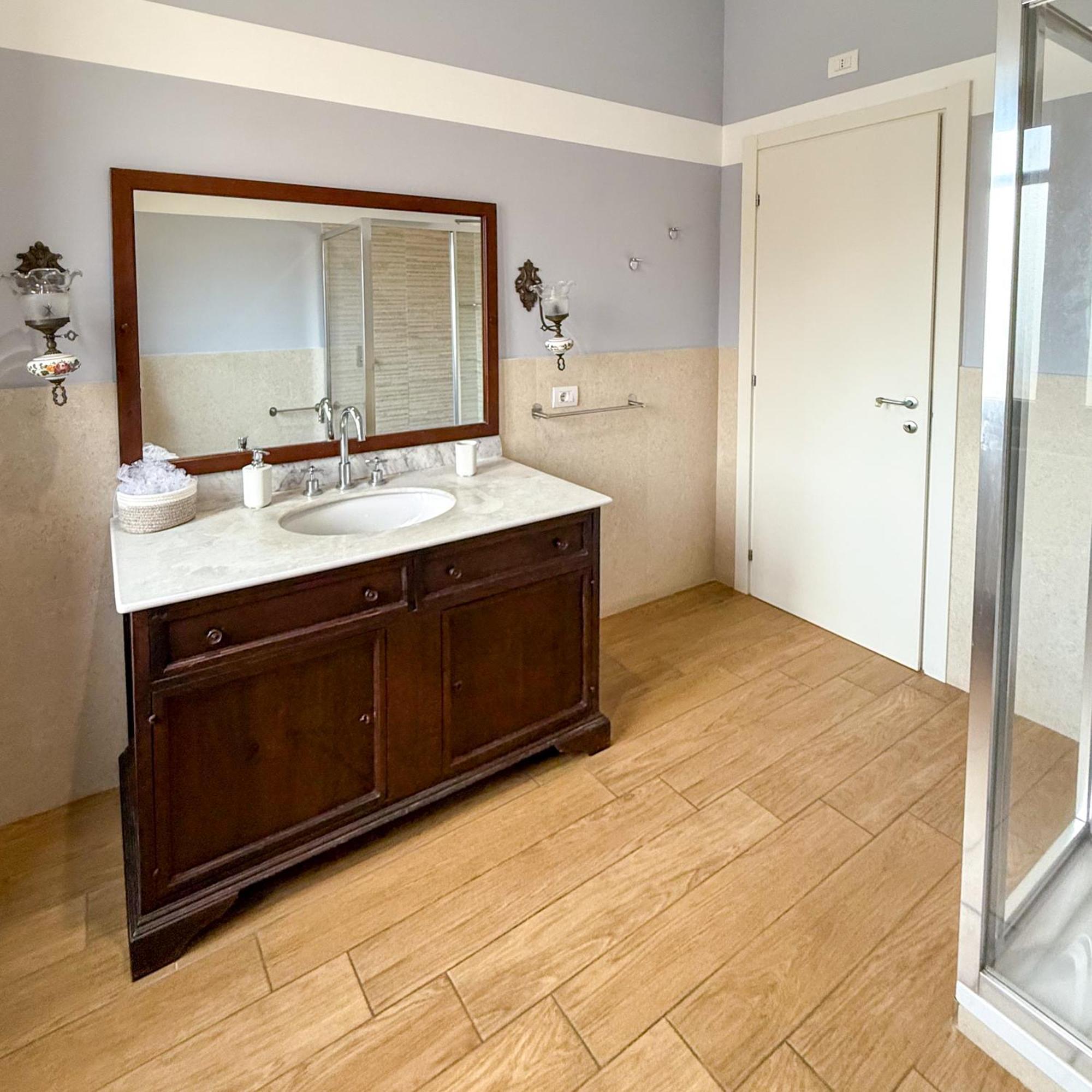 Edo House Anzio - Beachfront - Fronte Mare - Affittacamere Eksteriør billede