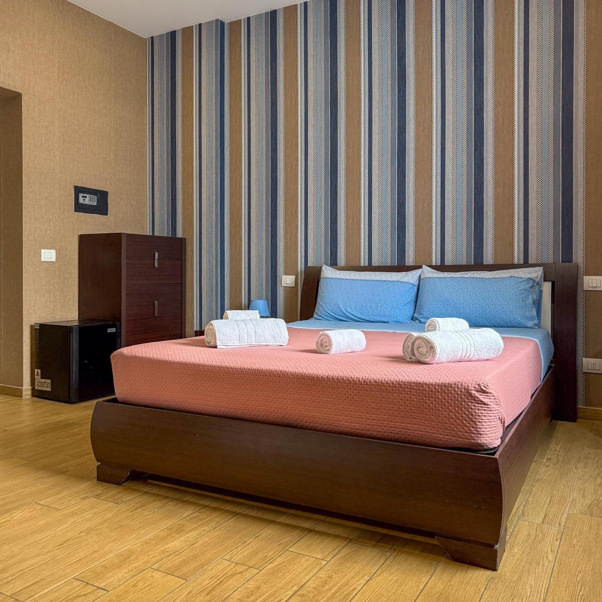 Edo House Anzio - Beachfront - Fronte Mare - Affittacamere Eksteriør billede